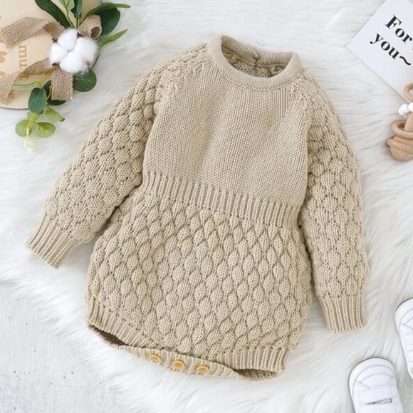 Other - Baby girls / toddler girls cream beige long sleeve knit sweater romper onesie
